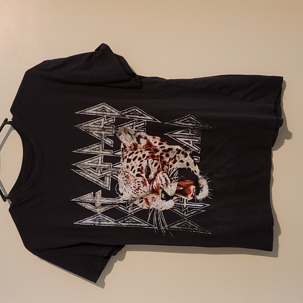 Def Leppard tee